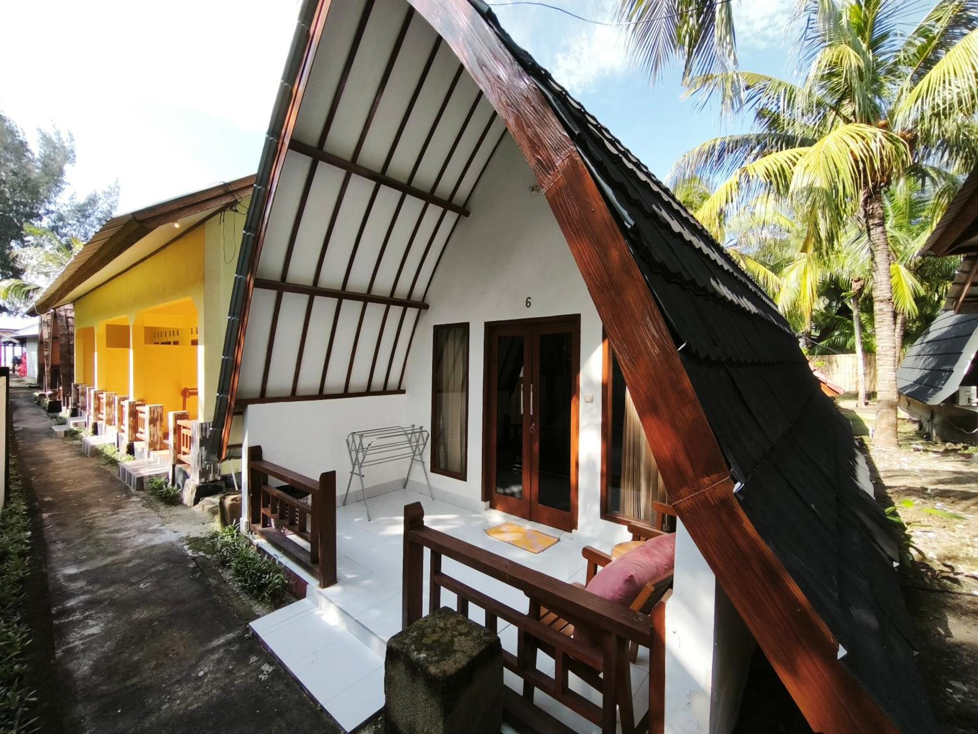 Matahari Bungalow 3 Гили-Эйр Экстерьер фото